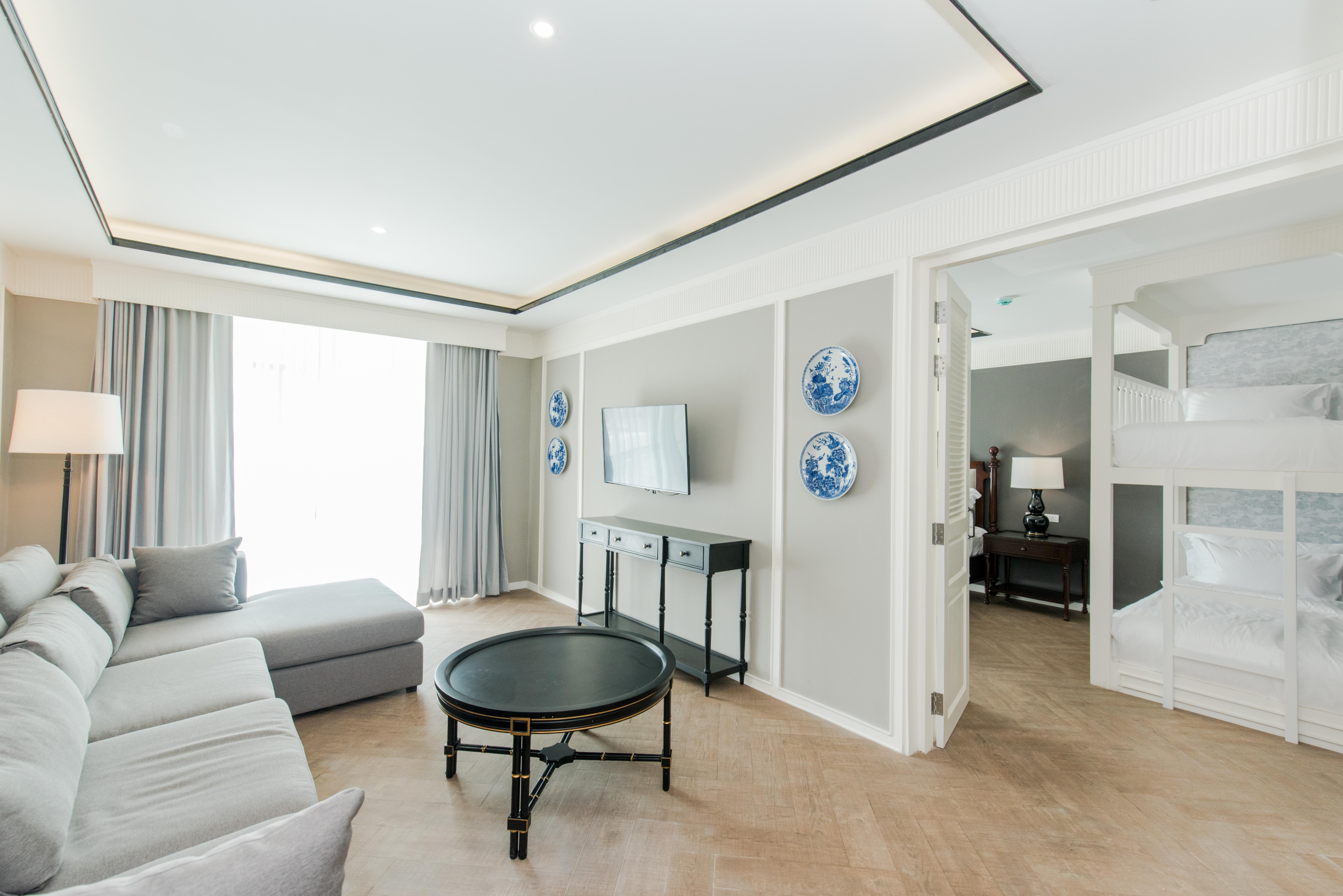 Marina Gallery Resort-Kacha-Kalim Bay - Sha Plus Patong Exterior foto A suite at the hotel